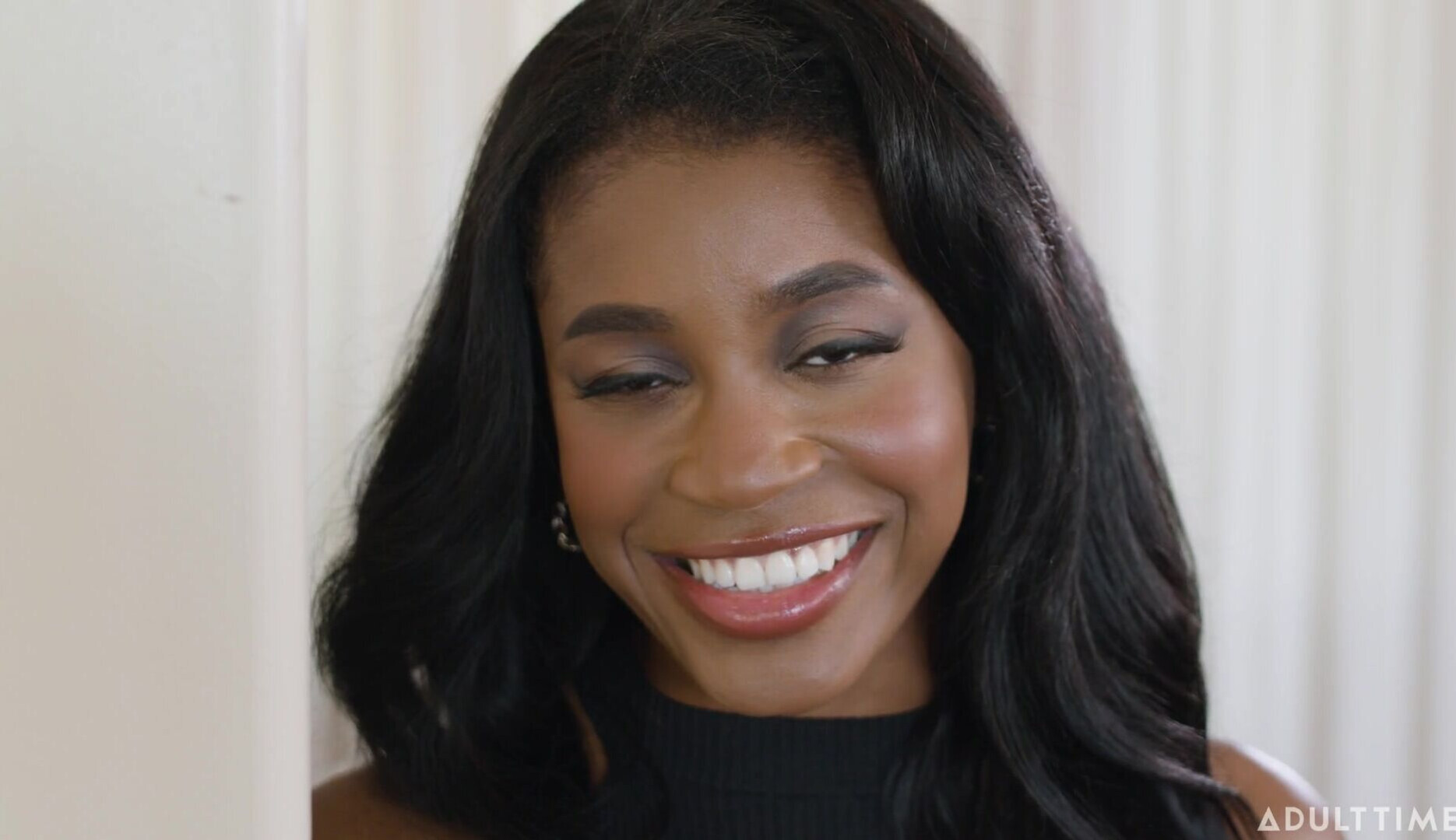 Nicole Kitt Up Close with Nicole Kitt - ebony - milf - blowjob