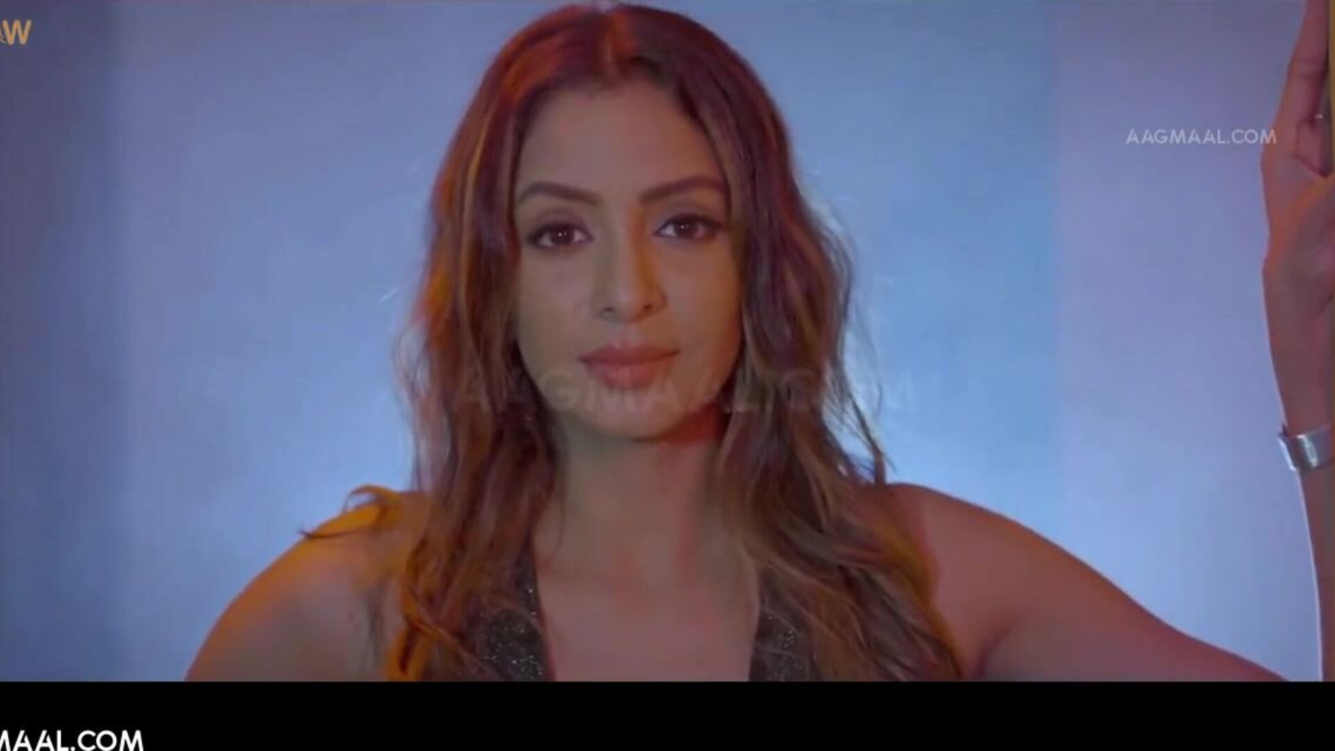 Room Mate Season 01 Episode 01 (2023) Woow Hindi Hot Web Series - priyagamre - leenasingh - sharonparmar - bhartijha - ayushibhowmick - prajaktajahagirdar - peehukanojiya - pihusharma - poojasinha - p