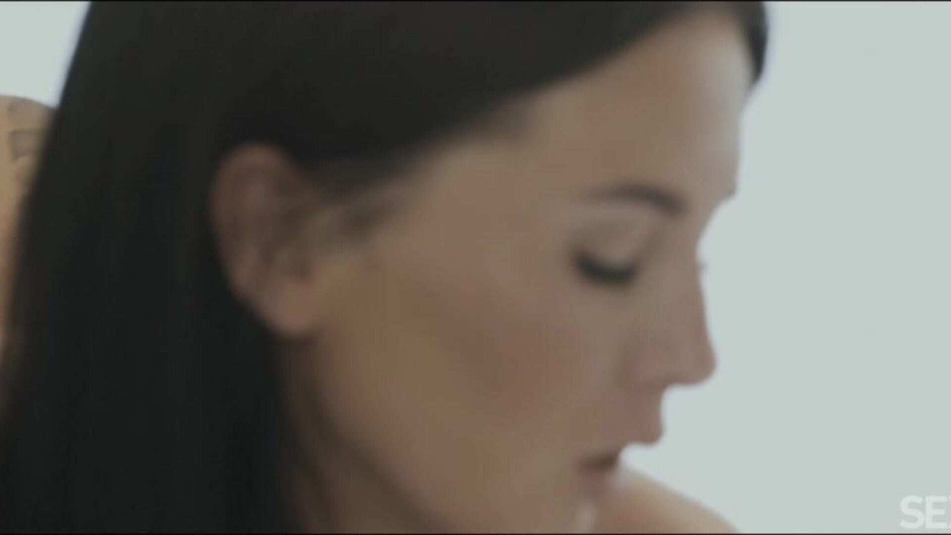 Simon Kitty Essence Of Sensuality - milf - mature - big ass - blowjob
