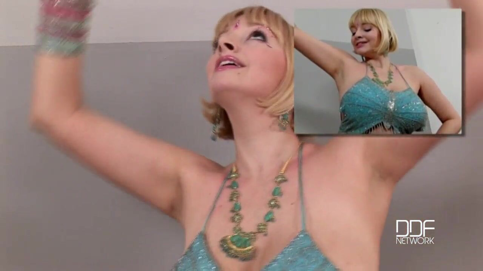 Sophie Mei Boob Dance - sophie - mei - big tits - busty - dance - solo