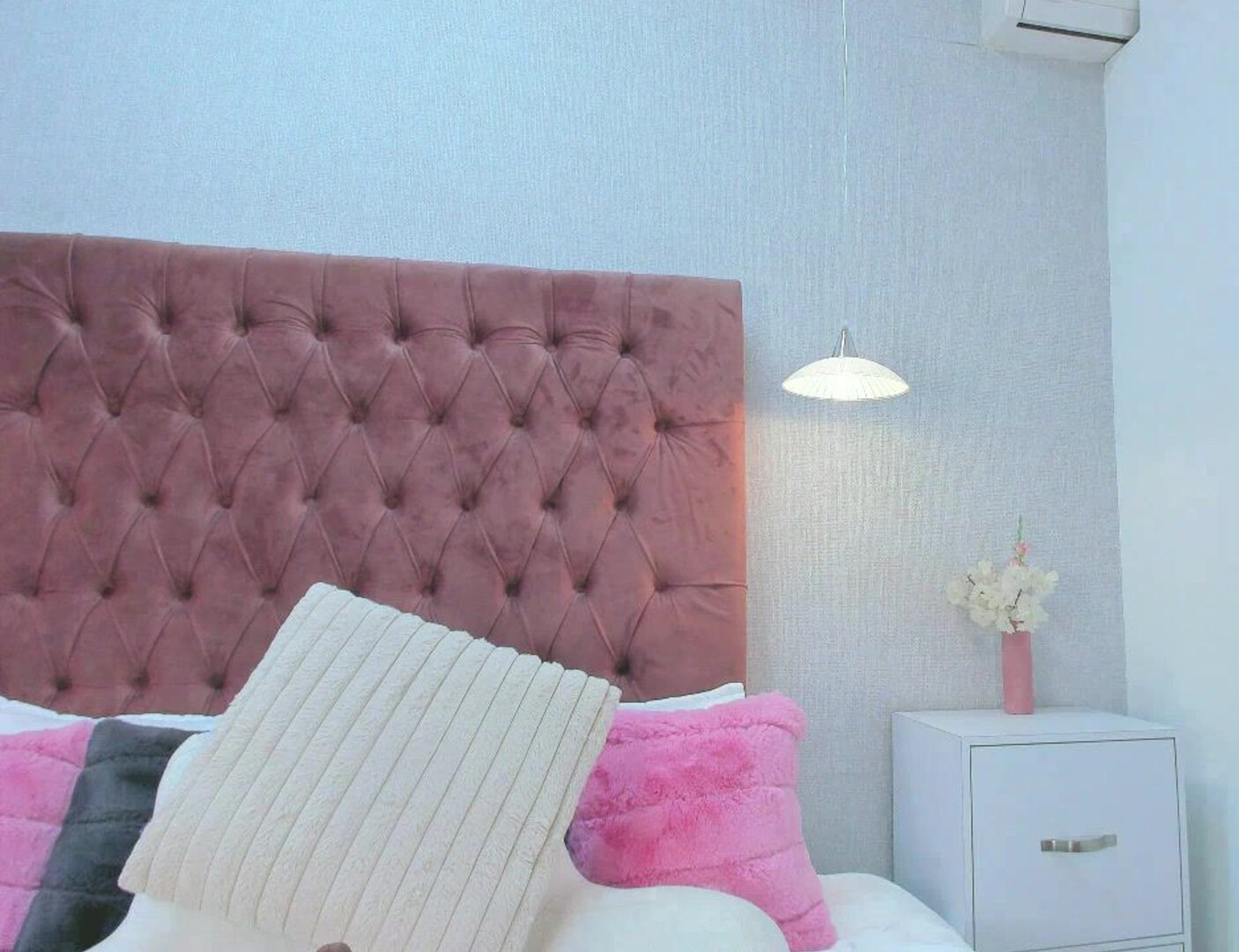 meganchase 2025 11 22 16h11m04s - webcam