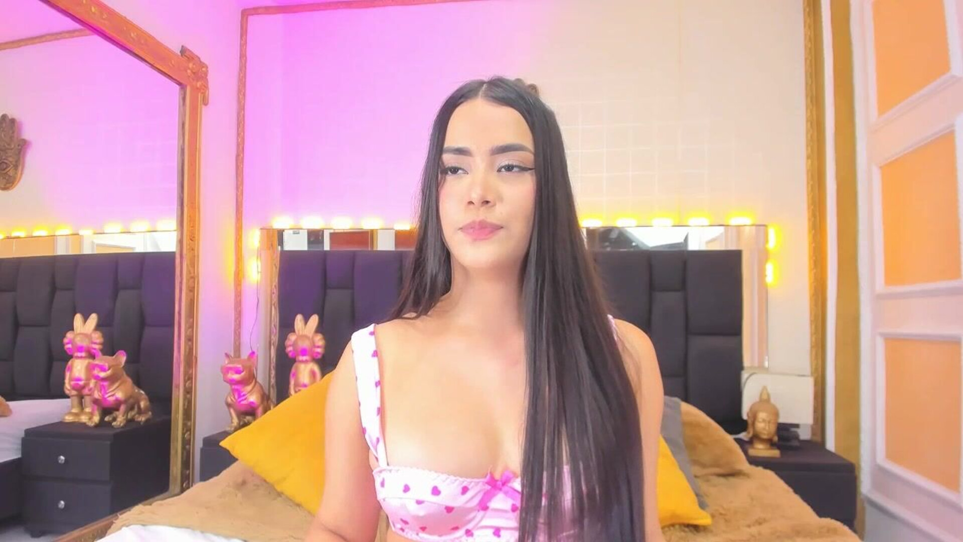 violetgomez 2026 01 08 15h59m29s - webcam