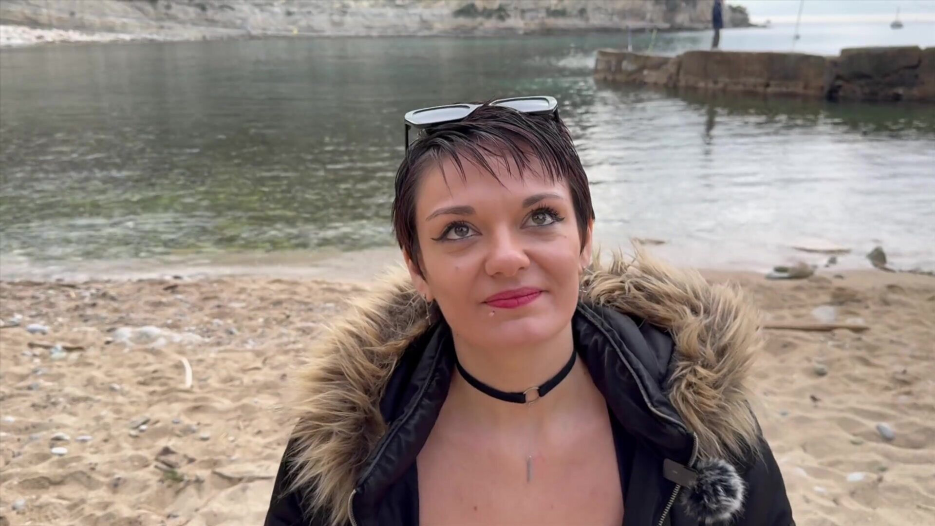 Angel Angel, 30 years old, medical secretary in Montpellier! - milf - big ass - blowjob