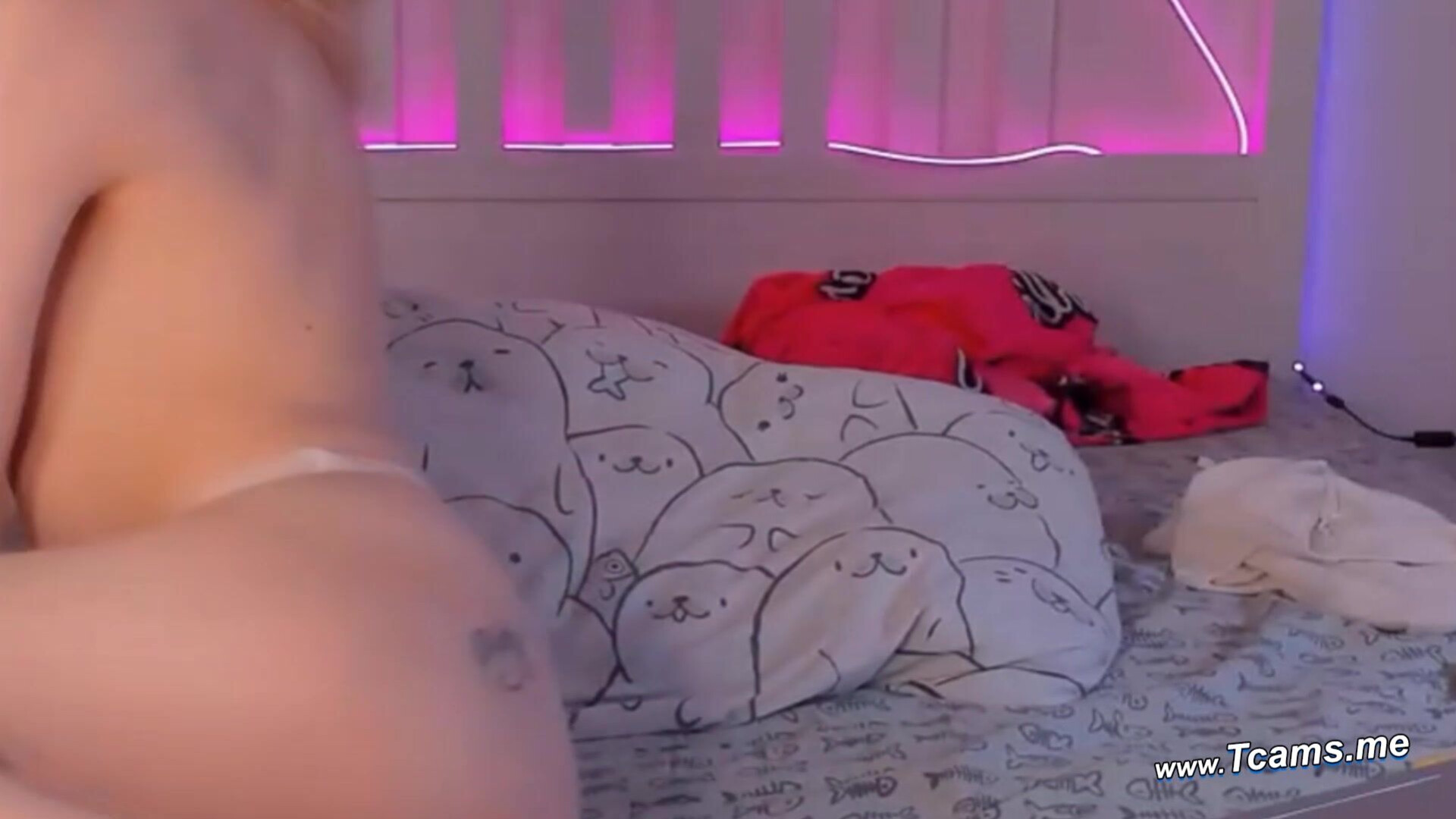Blonde Trap On A Camshow Masturbating In Bed - handjob - jerking - stroking - wanking - masturbating - babecock - transcock - shecock - masturbates - solo