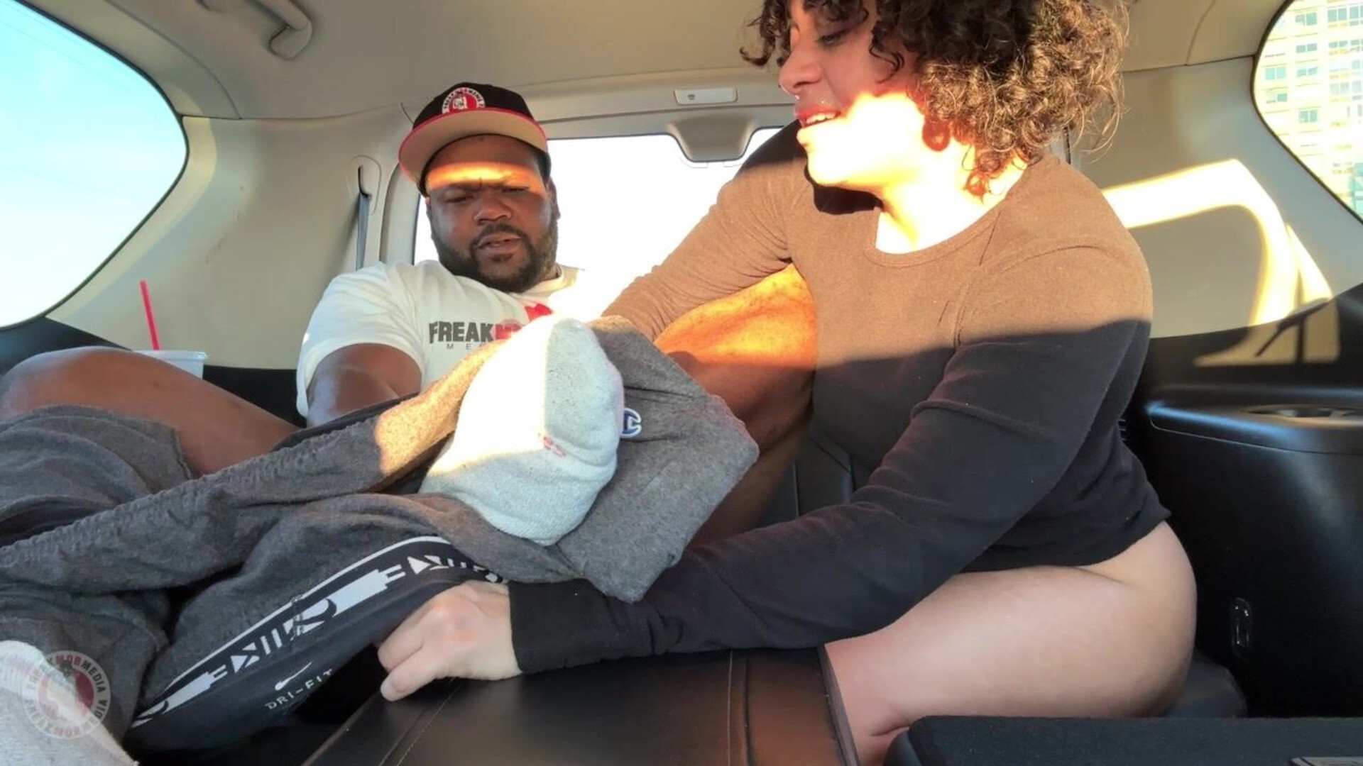 Curly rican car - sexy - thick - latina