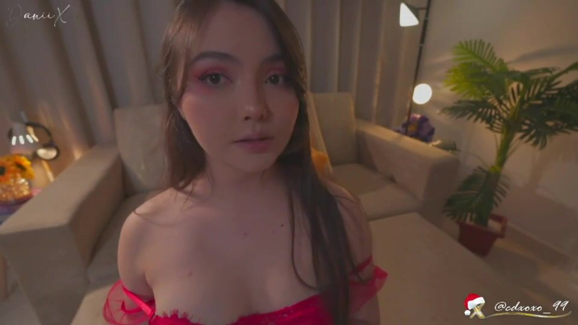 Danii Xoxo 2025 12 06 18H53m27s - webcam