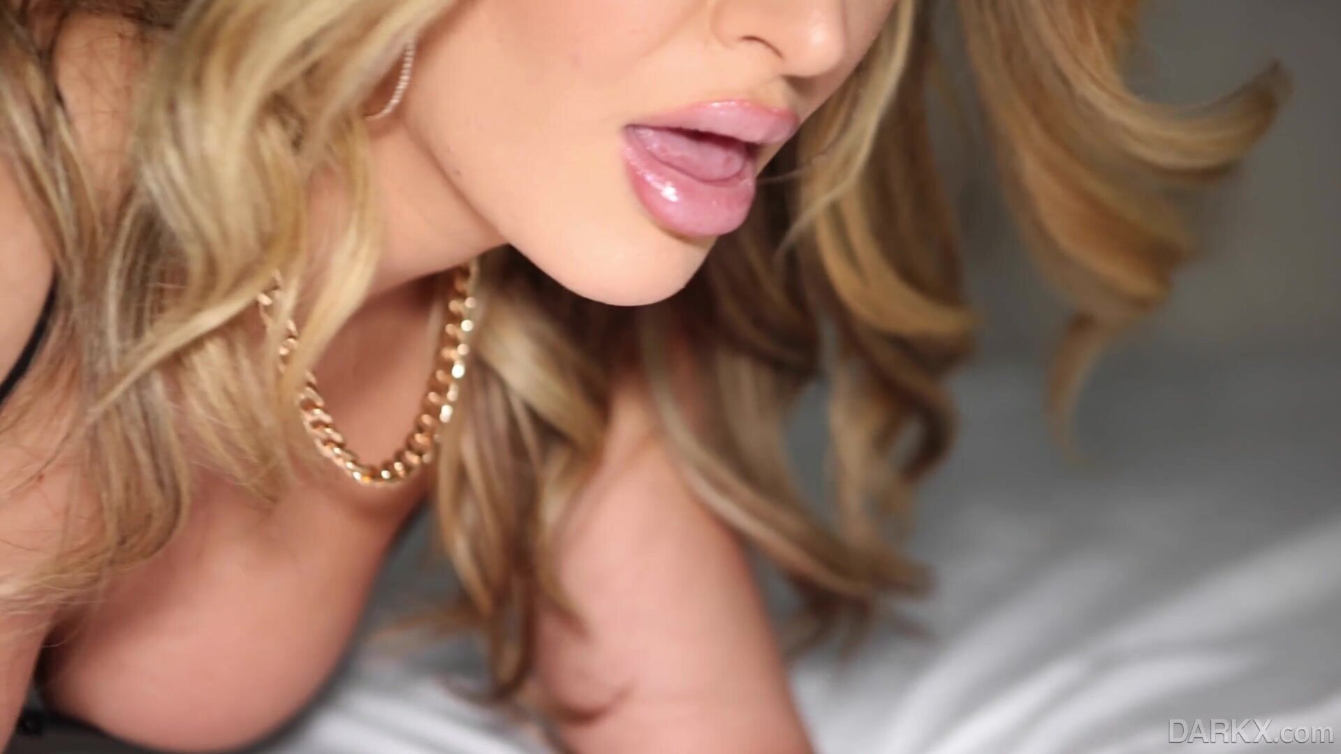 Ella Reese Reese's Chocolate in HD - blond