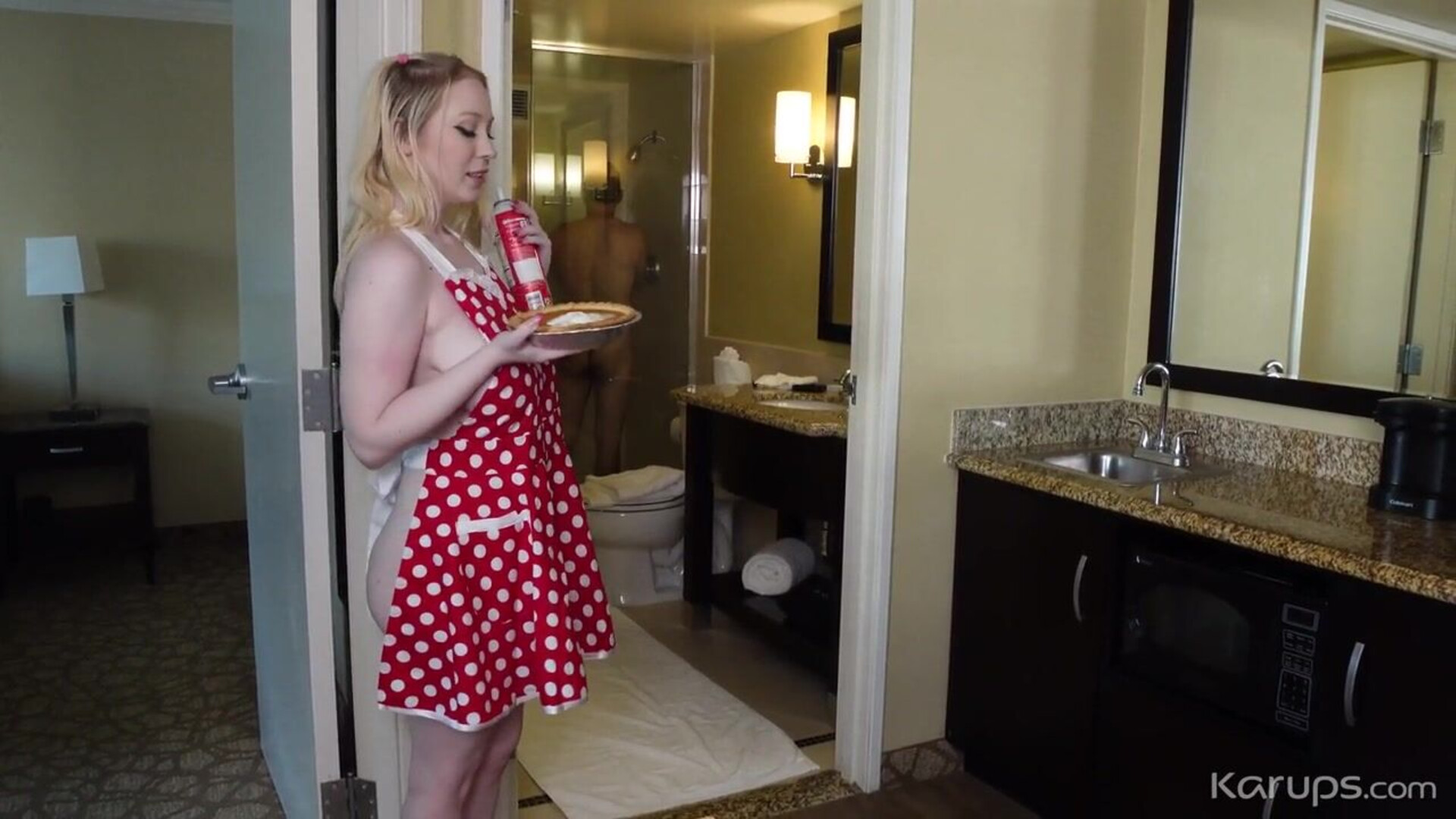 Gigi Sweets Big Titty Surprise - milf - mature - big ass - blowjob