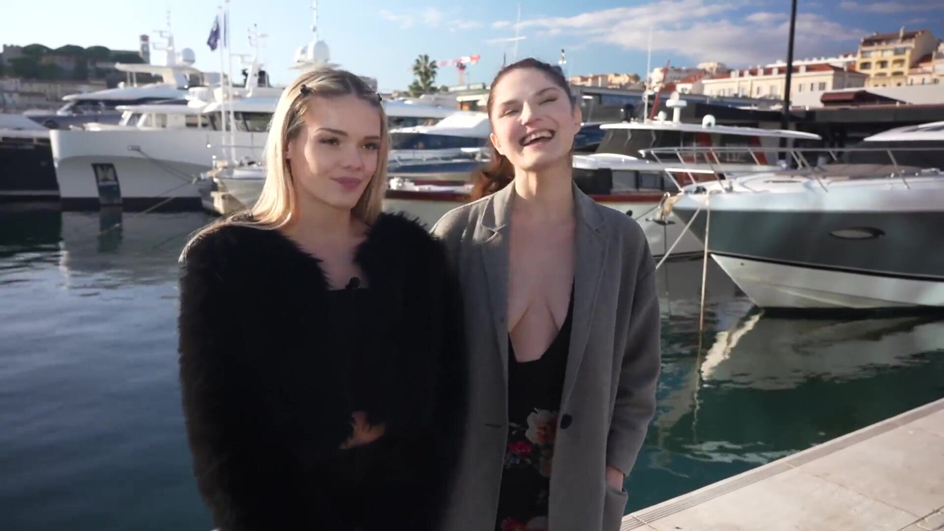 Jade & Francesca Jade & Francesca, two sublime Christmas gift! - milf - big ass - blowjob