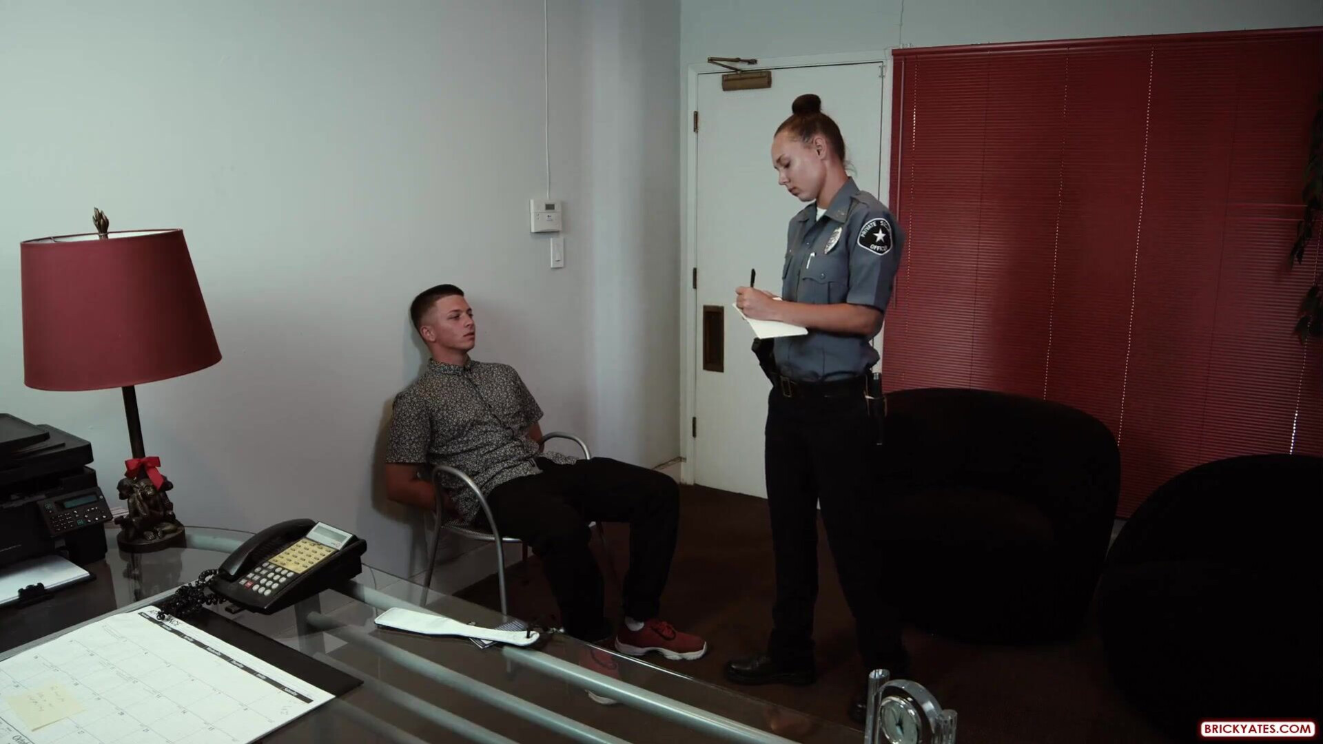 Officer Sanders Local security guard sucked off a customer - milf - big ass - blowjob