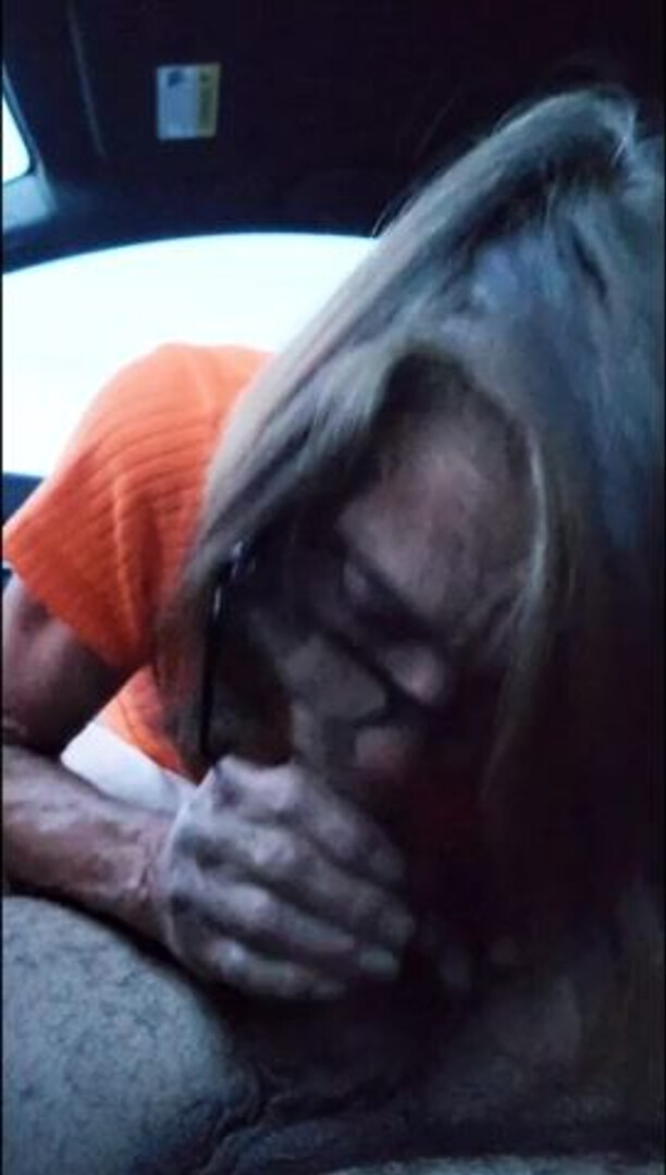 Oldass granny cocksucking gumjob - cocksucking - asslicking - deepthroat - bwc