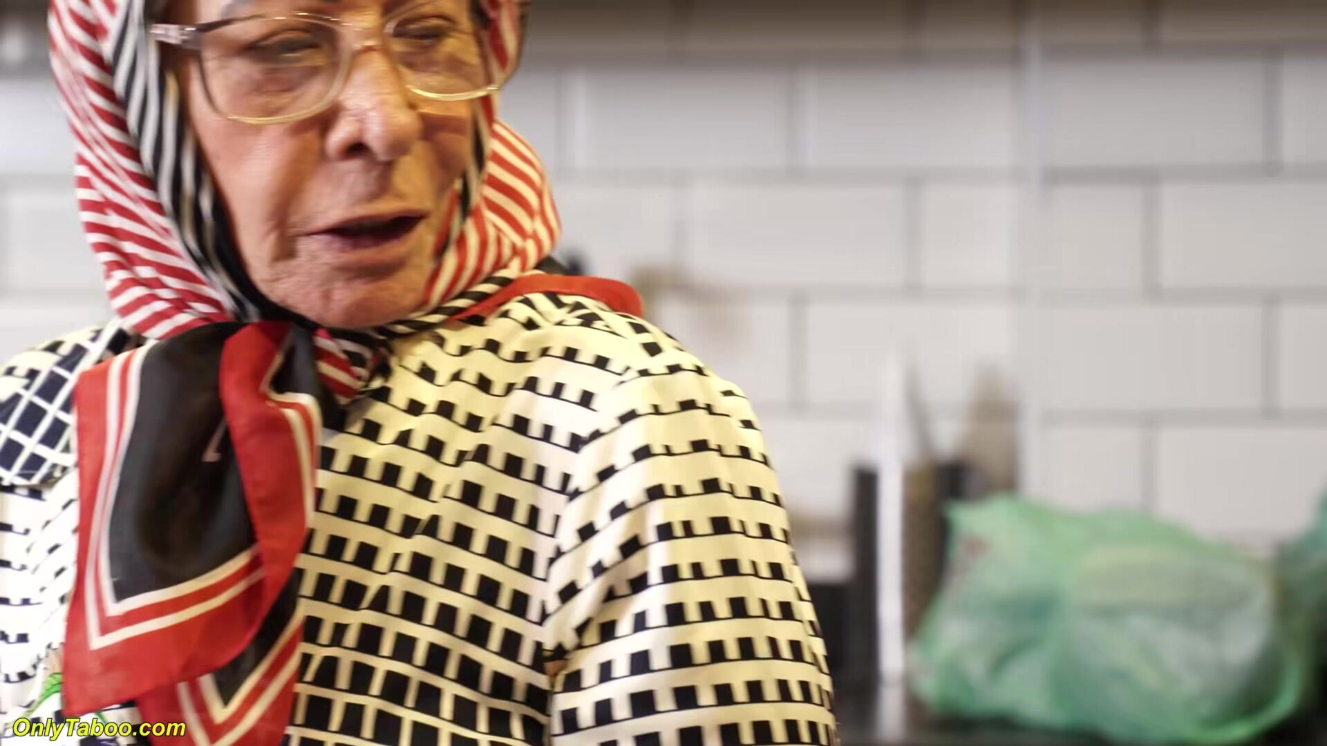Oldest grandma 77 years old fucked in every hole - mature - big ass - anal - destroyed
