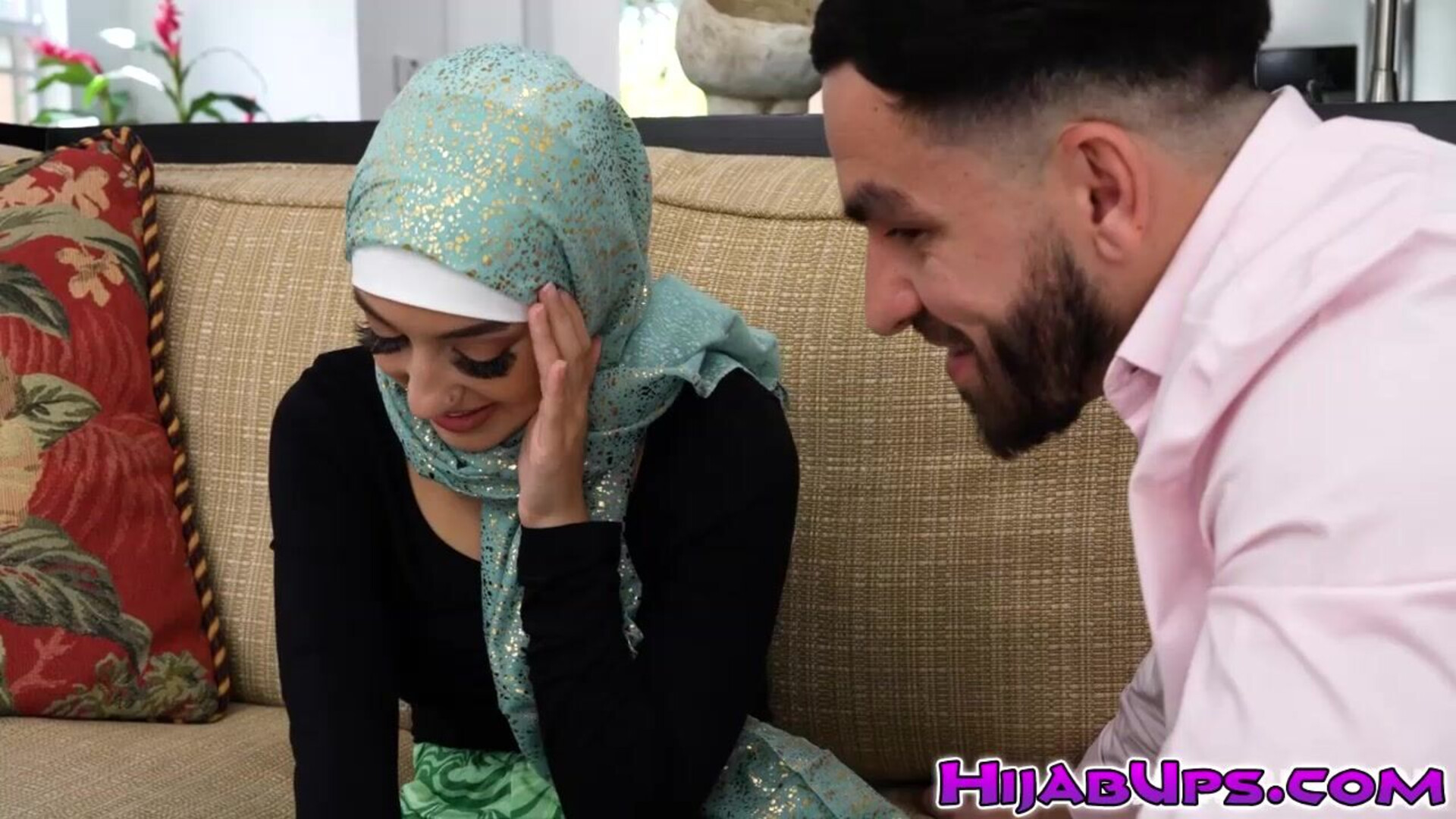 Peter Green gets easy access to Violet Gems pussy - hijab hookups - big ass - big cock - big tits - blowjob - brunette - busty - petite - deepthroat - blonde