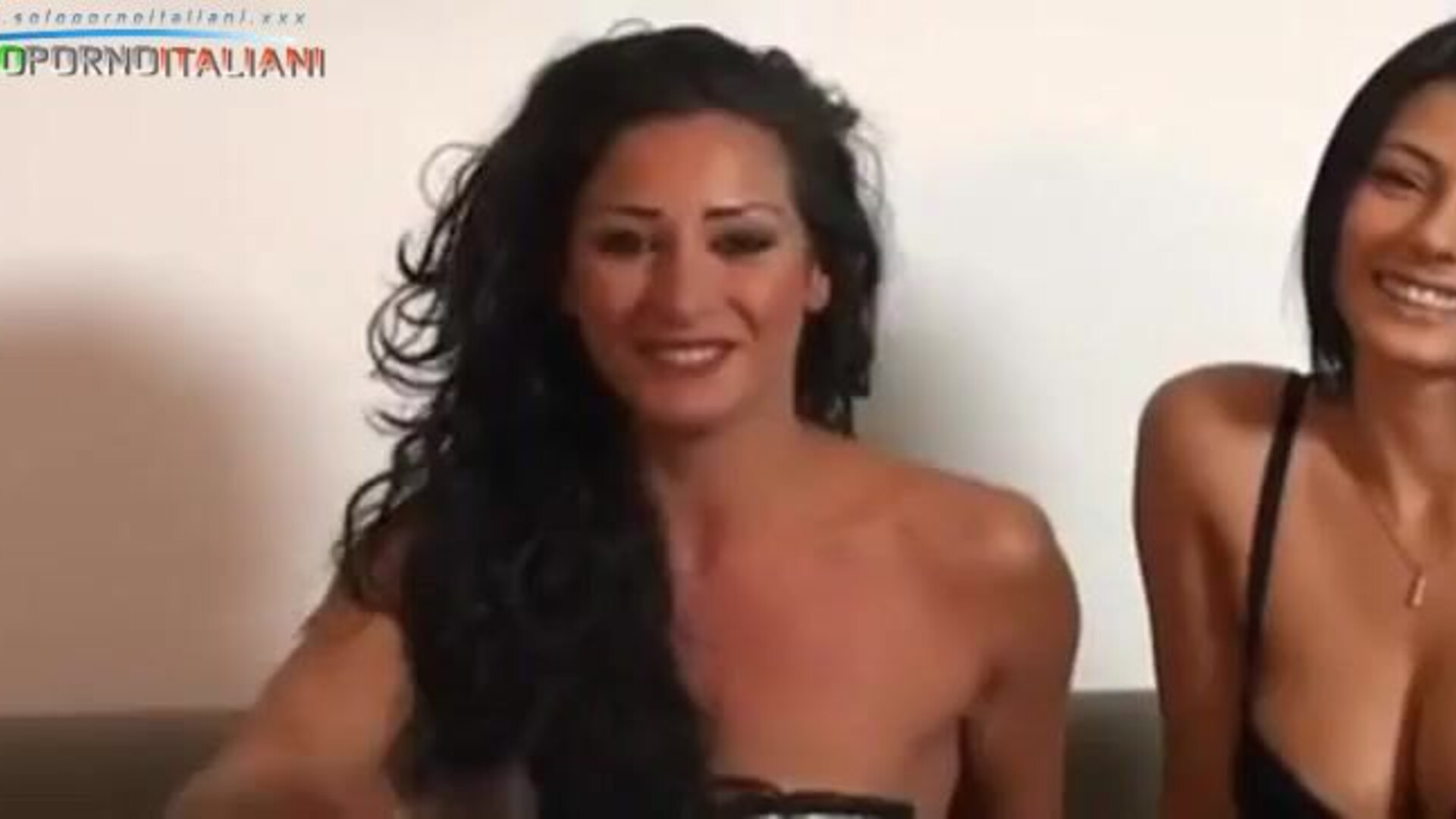 Sofia Gucci & Martina Gold 5 - lesbian