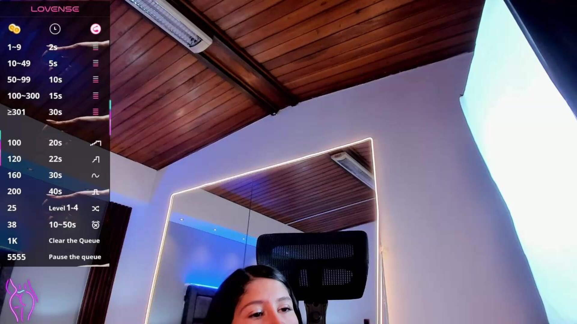 karol yanil 2025 11 28 17h13m17s - webcam