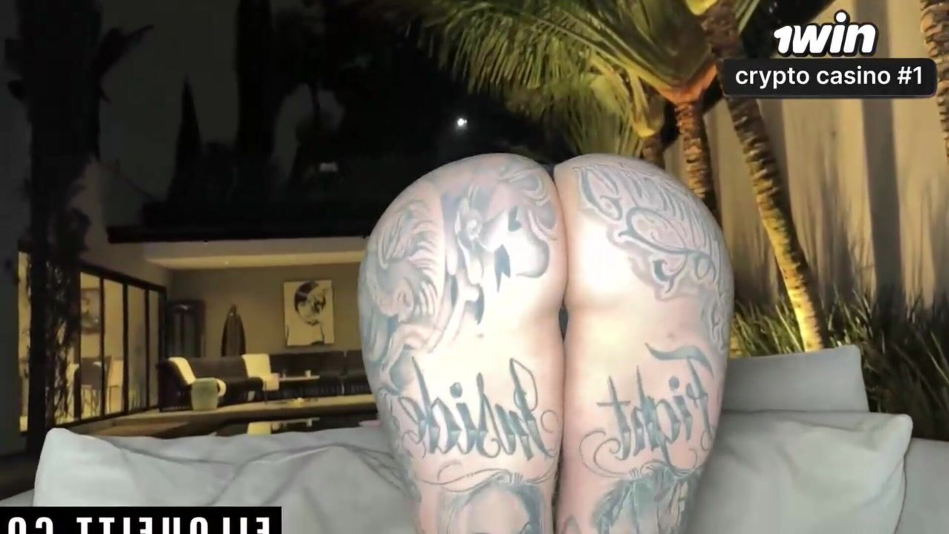 A estrela brasileira Thawany Alves em uma cena quente e intensa com FilouFitt - vagabunda - big boobs - latin - em público - big butt - bunda grande - facial - muscular - gozadas - modelos