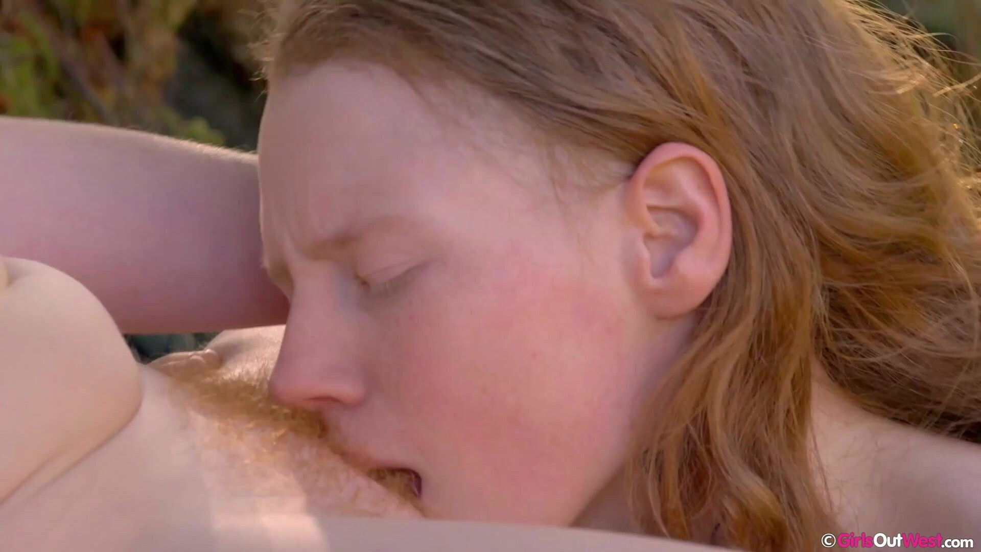 Avalon & Archer Off The Grid - lesbian - big ass - small tits - redhead - outdoor