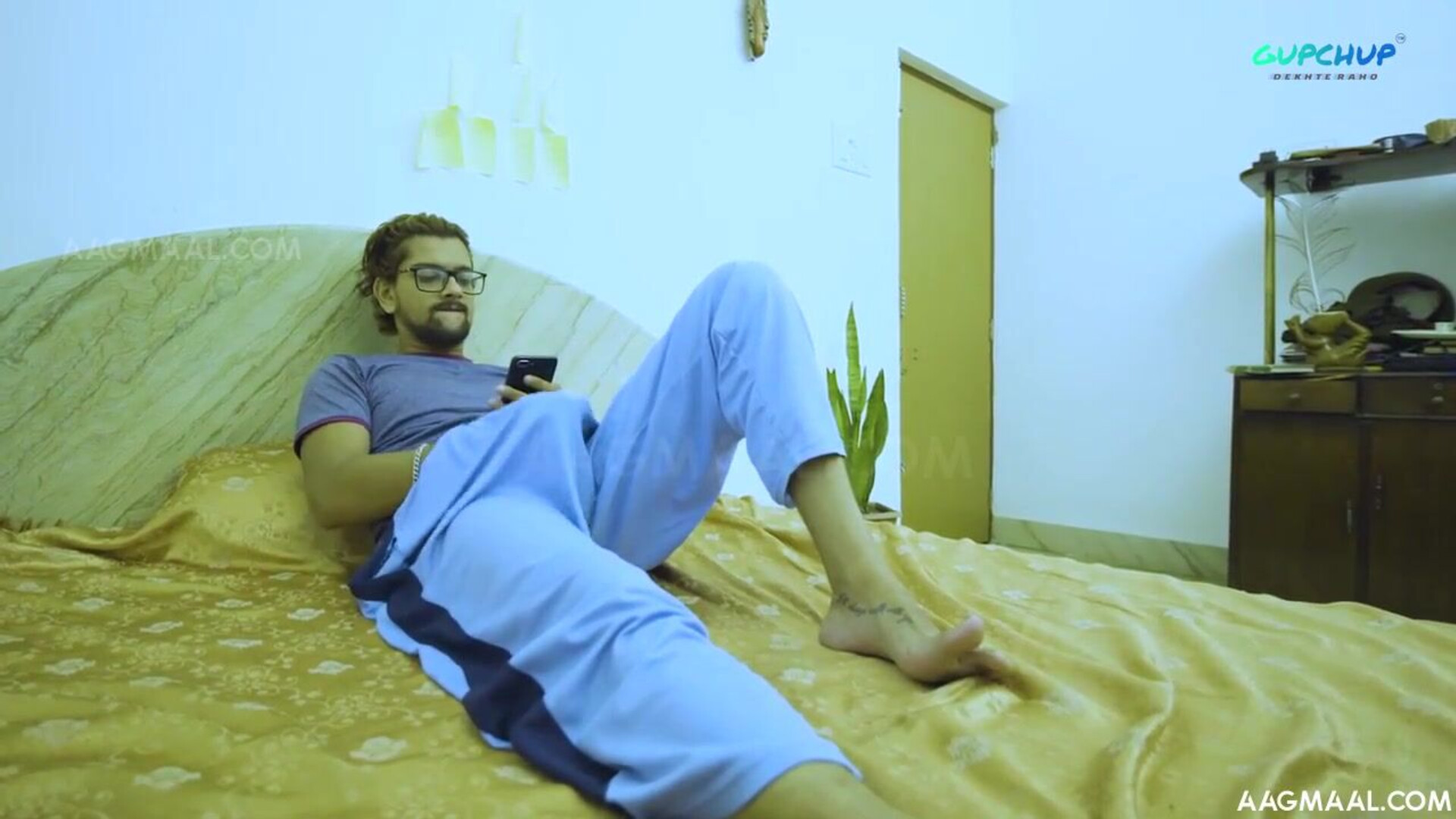 Baap Ek Numberi Season 01 Episode 02 Uncut (2023) GupChup Hindi Hot Web Series - olgasharova - sanandabanerjee - chandrimabanerjee - gargikhakhalary - priyagamre - bhartijha - leenasingh - prajaktajah