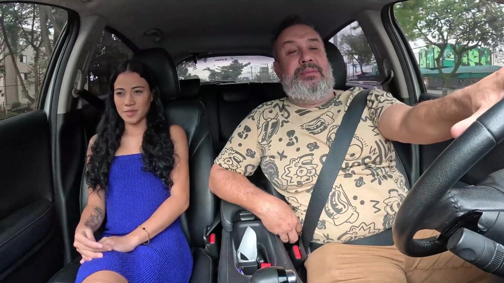 Bibi Mendes estreia seu primeiro pornô dando cú na carona - bibi mendes - binho ted - latina - brazilian - brunette - anal - car - carona - public