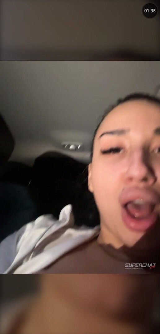 Bitch orgasm in car - orgasm - in - car