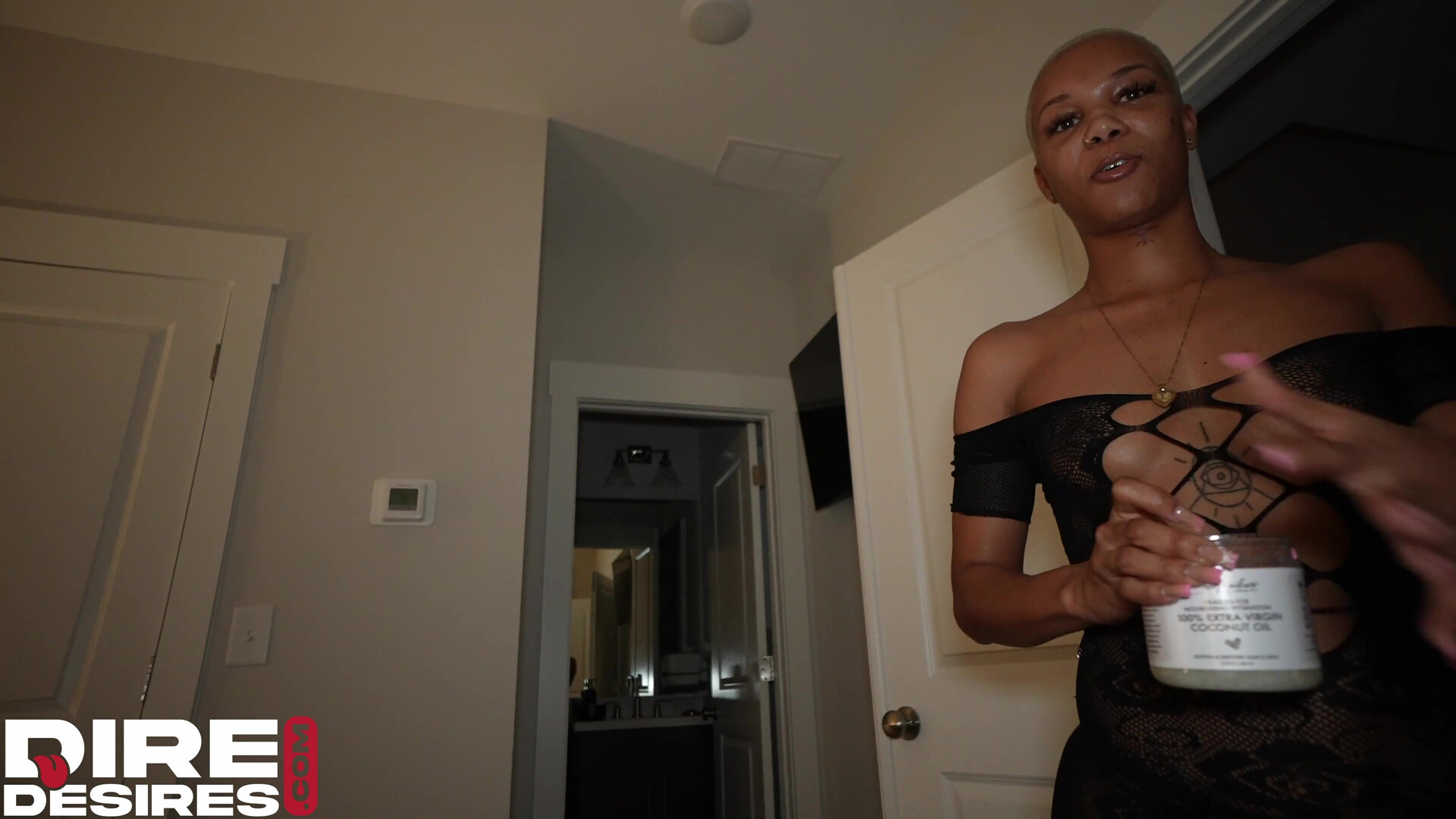 Honey with the pretty feet - amatuer - pov - black