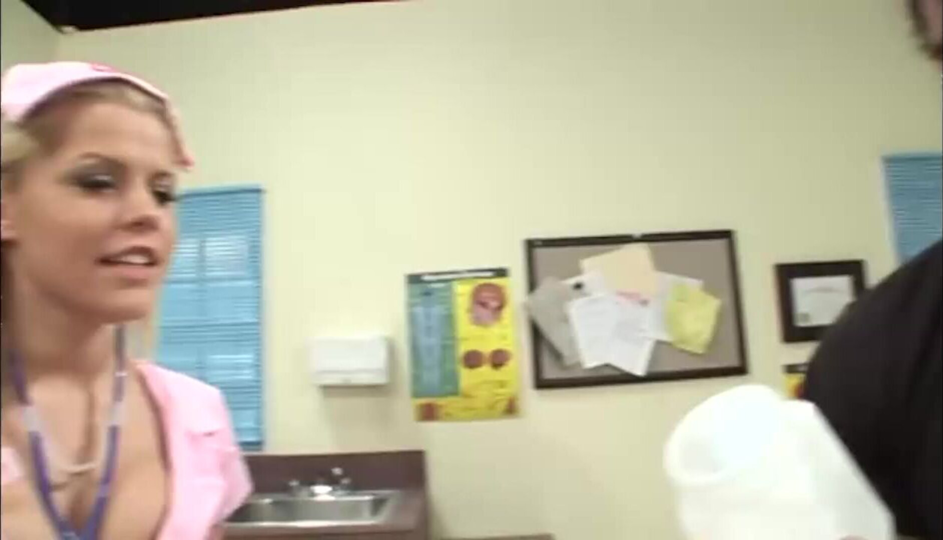Hot nurse Charlie Lynn helps Reno to collect semen - big dick - big cock - muscle - handjob - bodybuilder - nurse - fetish