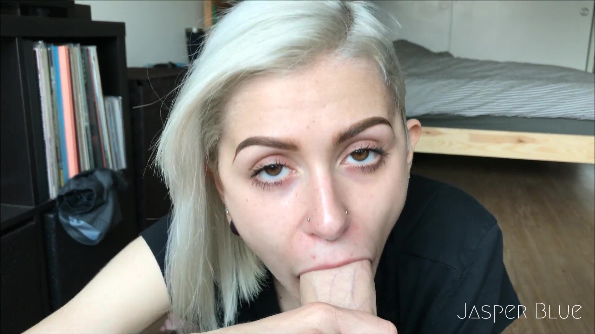 Jasper Blue Expert Cock Milking With Jasper Blue - pov - hardcore - handjob