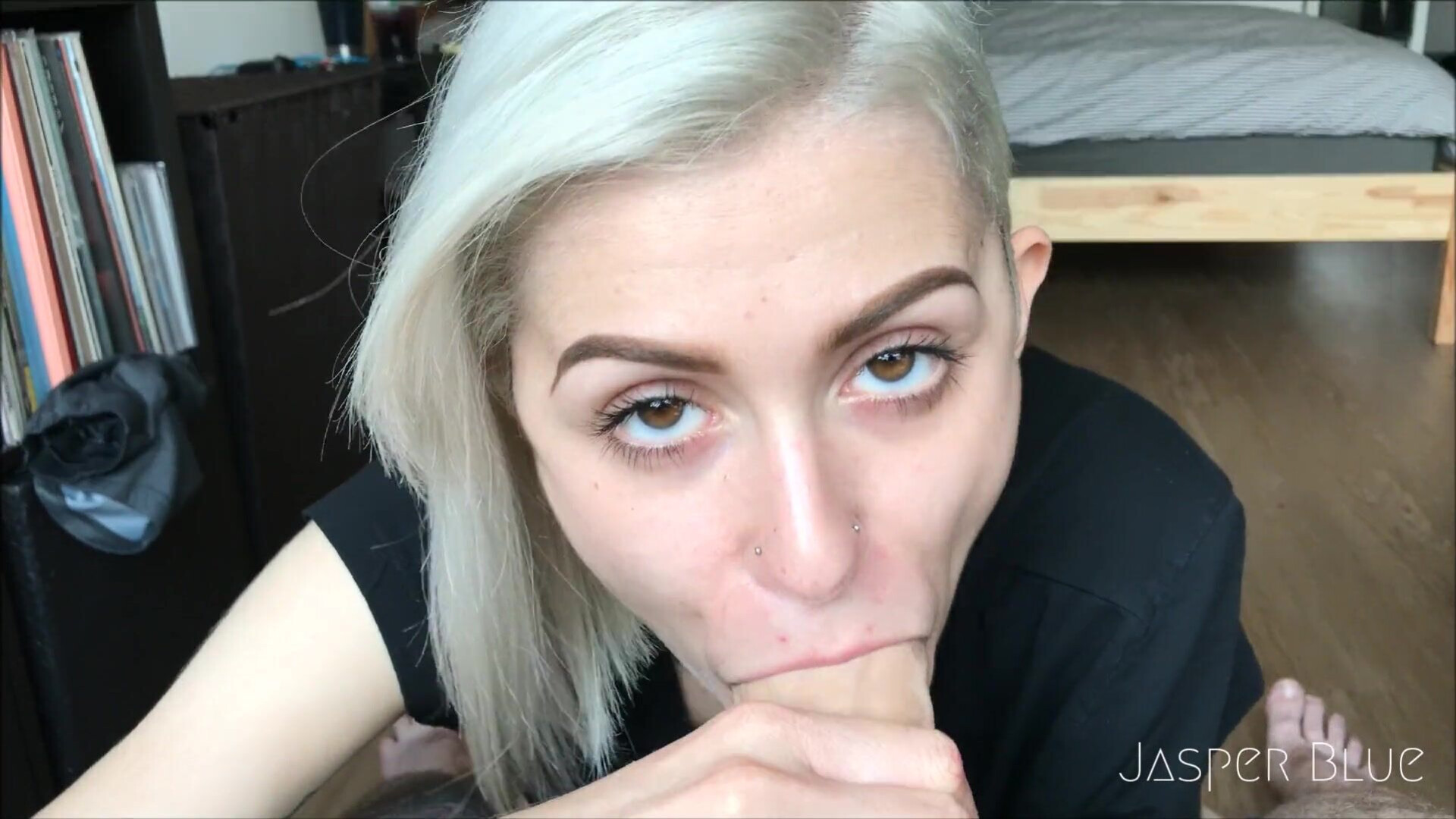 Jasper Blue Expert Cock Milking With Jasper Blue - pov - hardcore - handjob