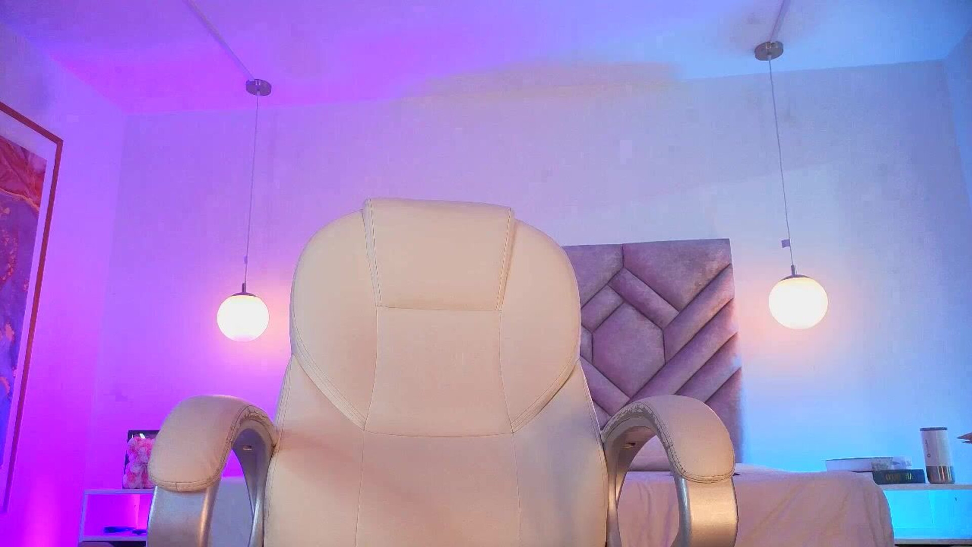 M1!4nC0r!30n3 2026 02 03 05 31 15 587 - webcam