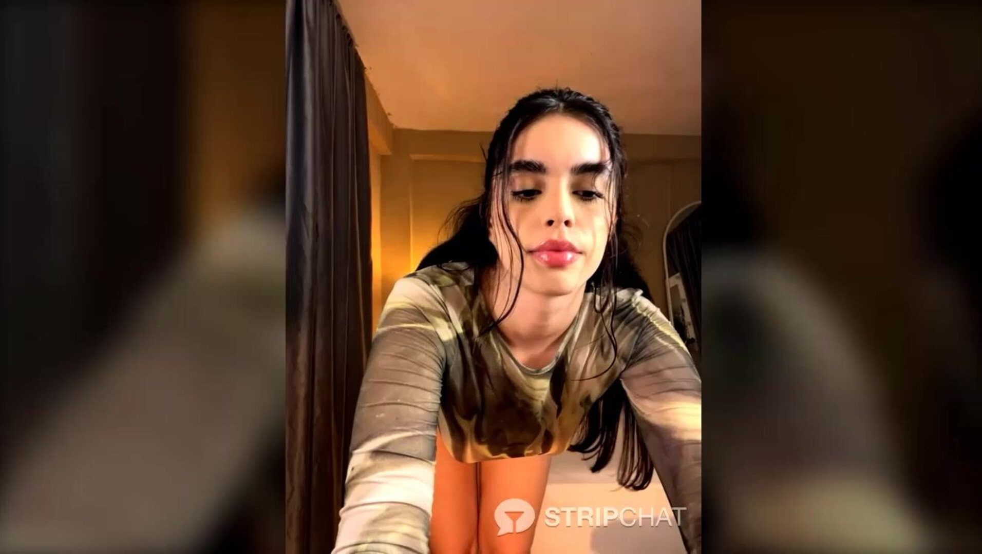 Mavi Coless 16 9 2025 parte 1 - tits - boobs - small tits - babe - teen - cam - camgirl - webcam - latina - colombia