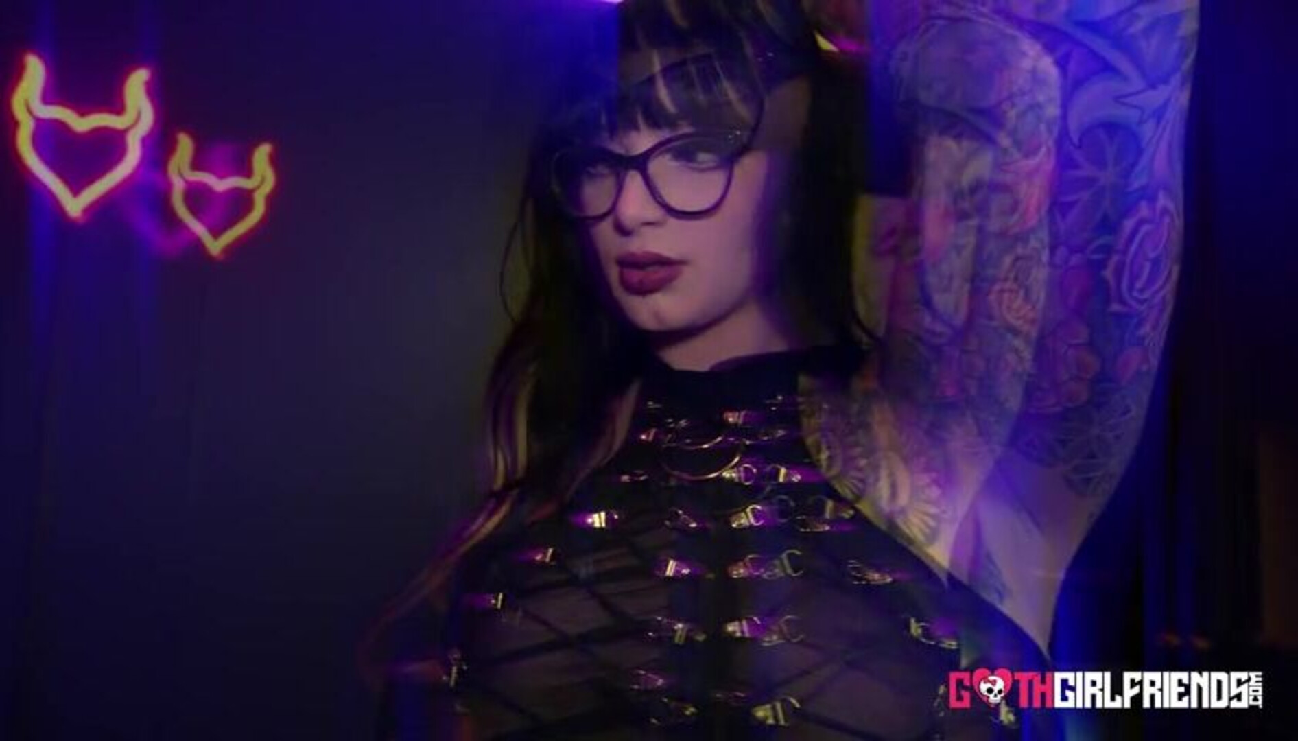 Trippi Rose Curvy Tattooed Trippi Rose's Cum tastic Time As A Goth Girlfriend - milf - big ass - blowjob