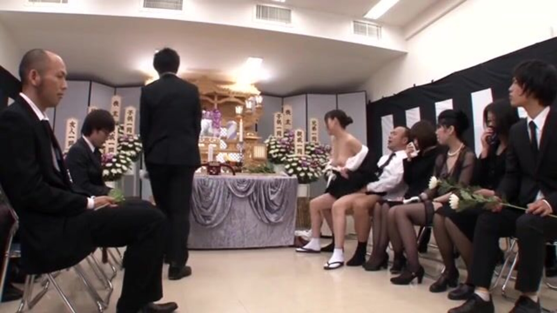 Unsensored Japanese family dinner a world where sex is easy - japanese