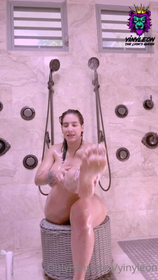 Yiny Leon Shower Solo - yiny - leon