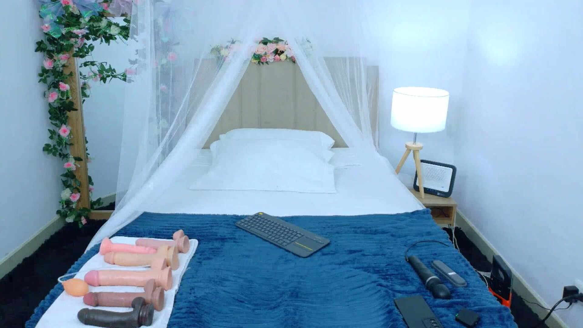foxxy lov 2025 11 20 21h52m18s - webcam