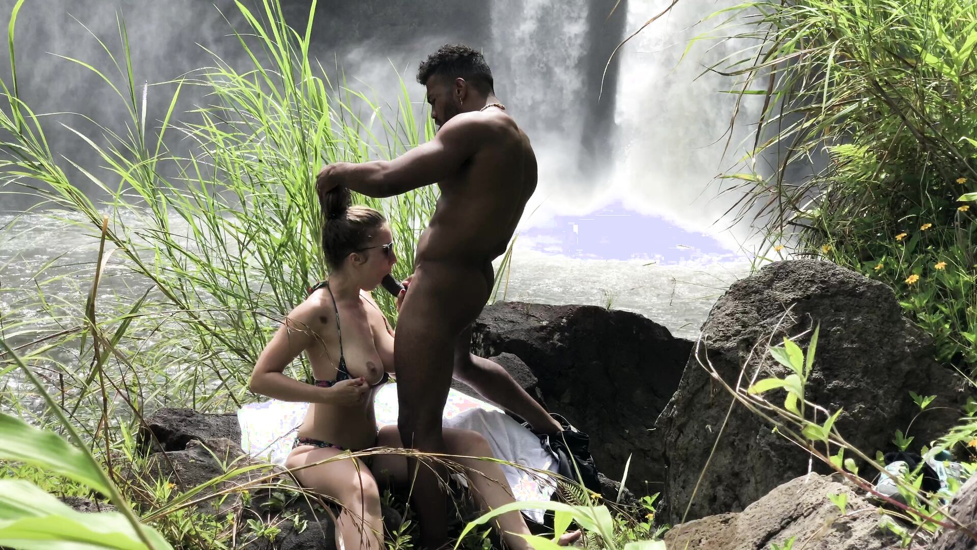 yourboyfcisco - Hawaiian Waterfal sex w Lena Paul - ManyVids - bbc - interracial - hardcore - pov - big dick - teen