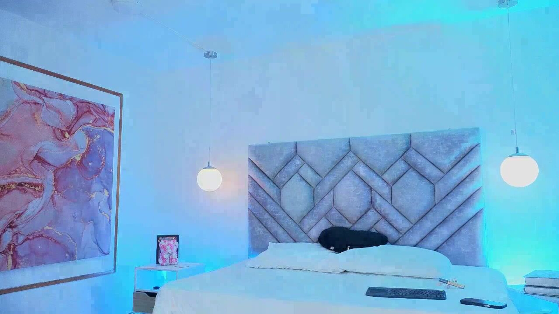 milancorleone 2026 01 17 05h15m11s - webcam