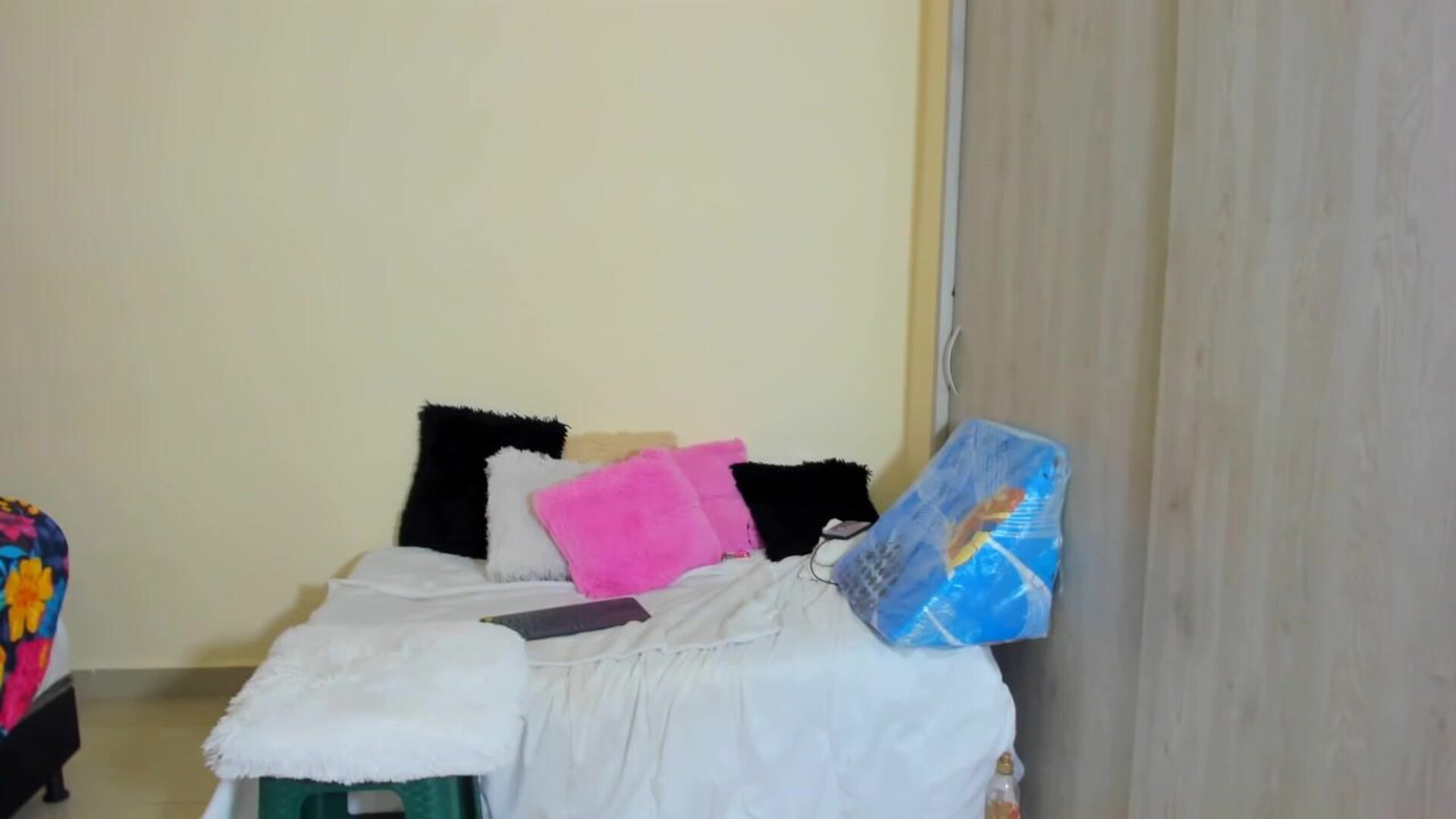 s42m52h51 21 40 6202 lavodnas tolrahs - webcam
