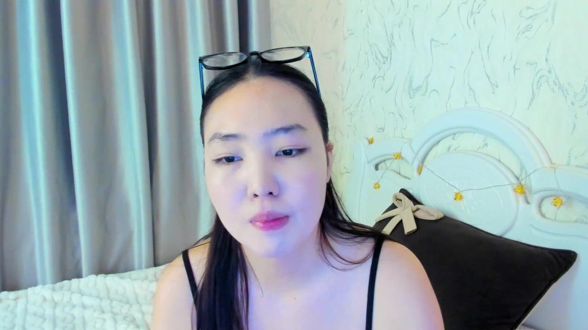 spooky tyan 2025 11 23 12h28m06s - webcam
