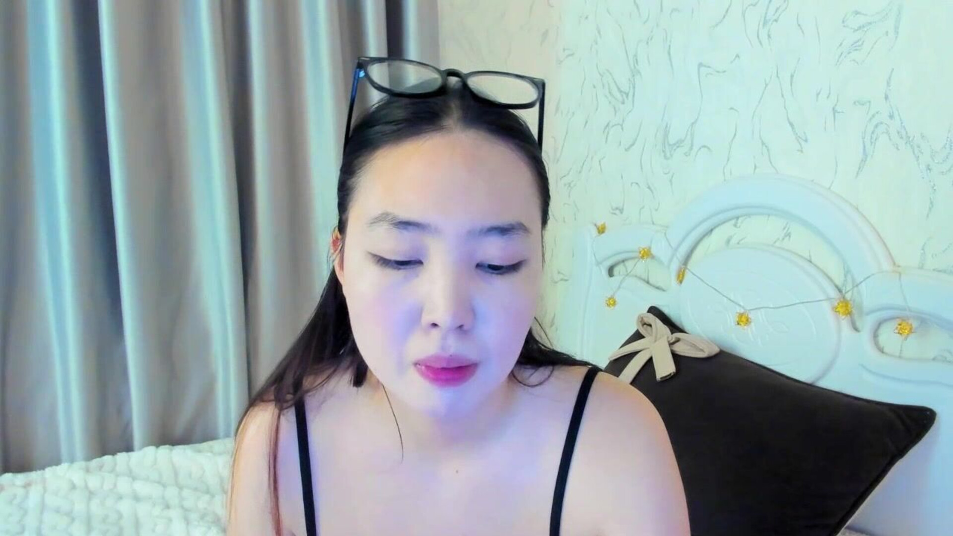 spooky tyan 2025 11 23 12h28m06s - webcam