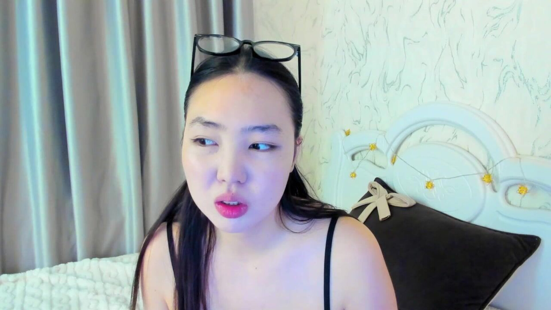 spooky tyan 2025 11 23 12h28m06s - webcam