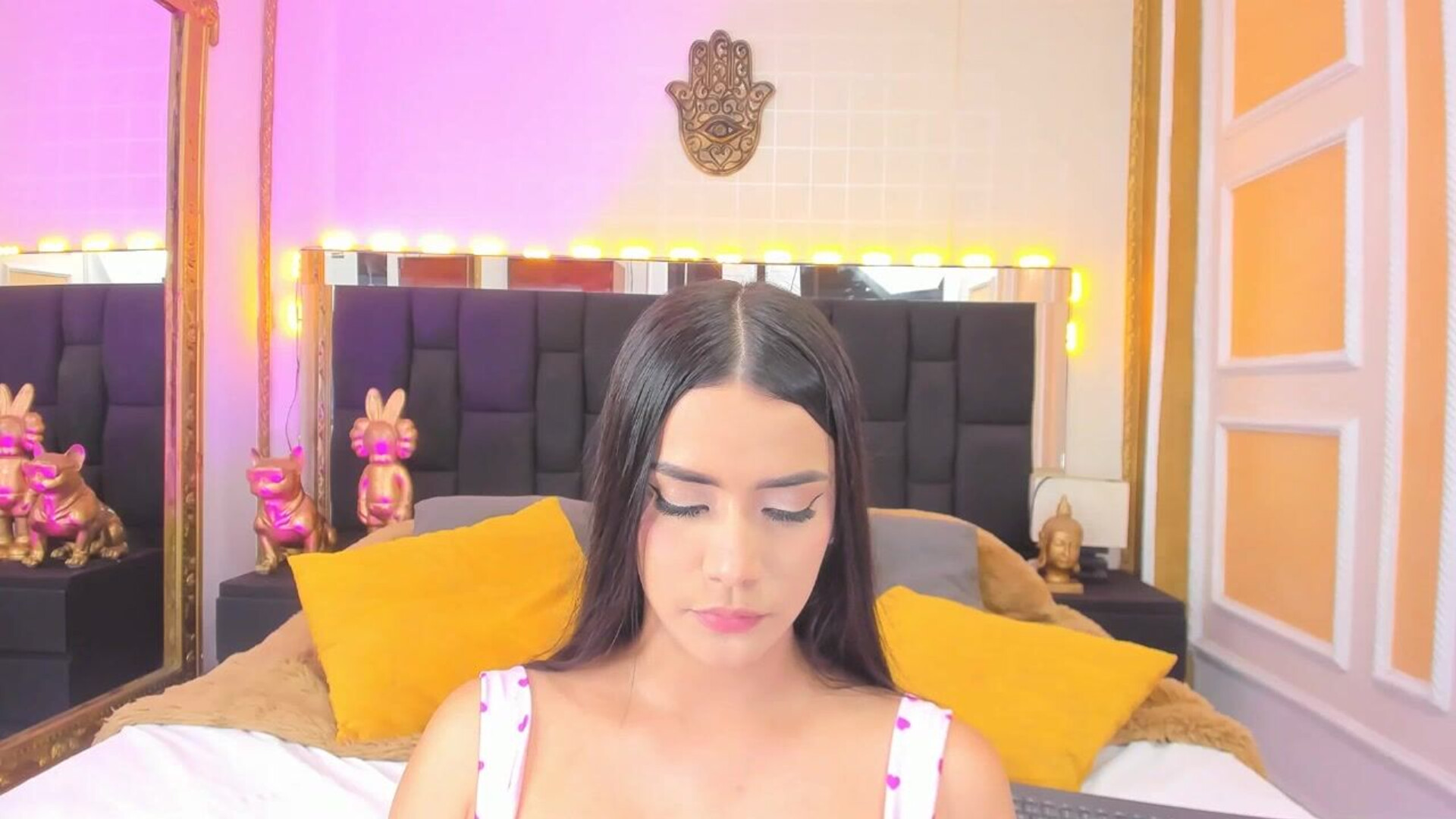 violetgomez 2026 01 08 17h23m38s - webcam