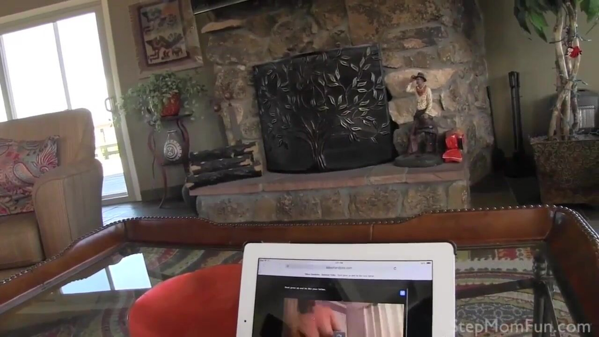 Afternoon HJ - milf - stepmom - pov