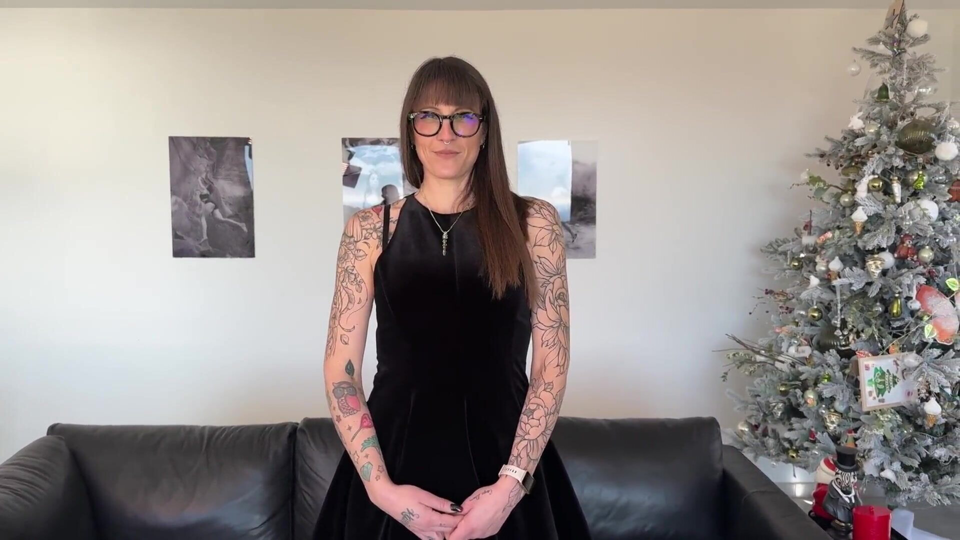 Lady Lady, 37 years old, tattoo artist in La Ciotat! - milf - big ass - blowjob