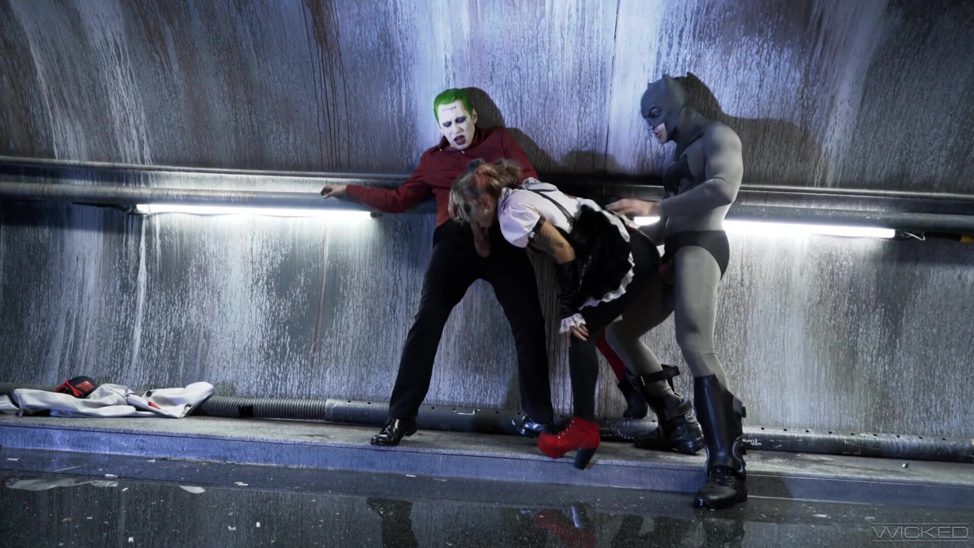 SUICIDE SQUAD XXX - parody - anal - blowjob - harley quinn - batman - groupsex - threesome - cosplay - sex