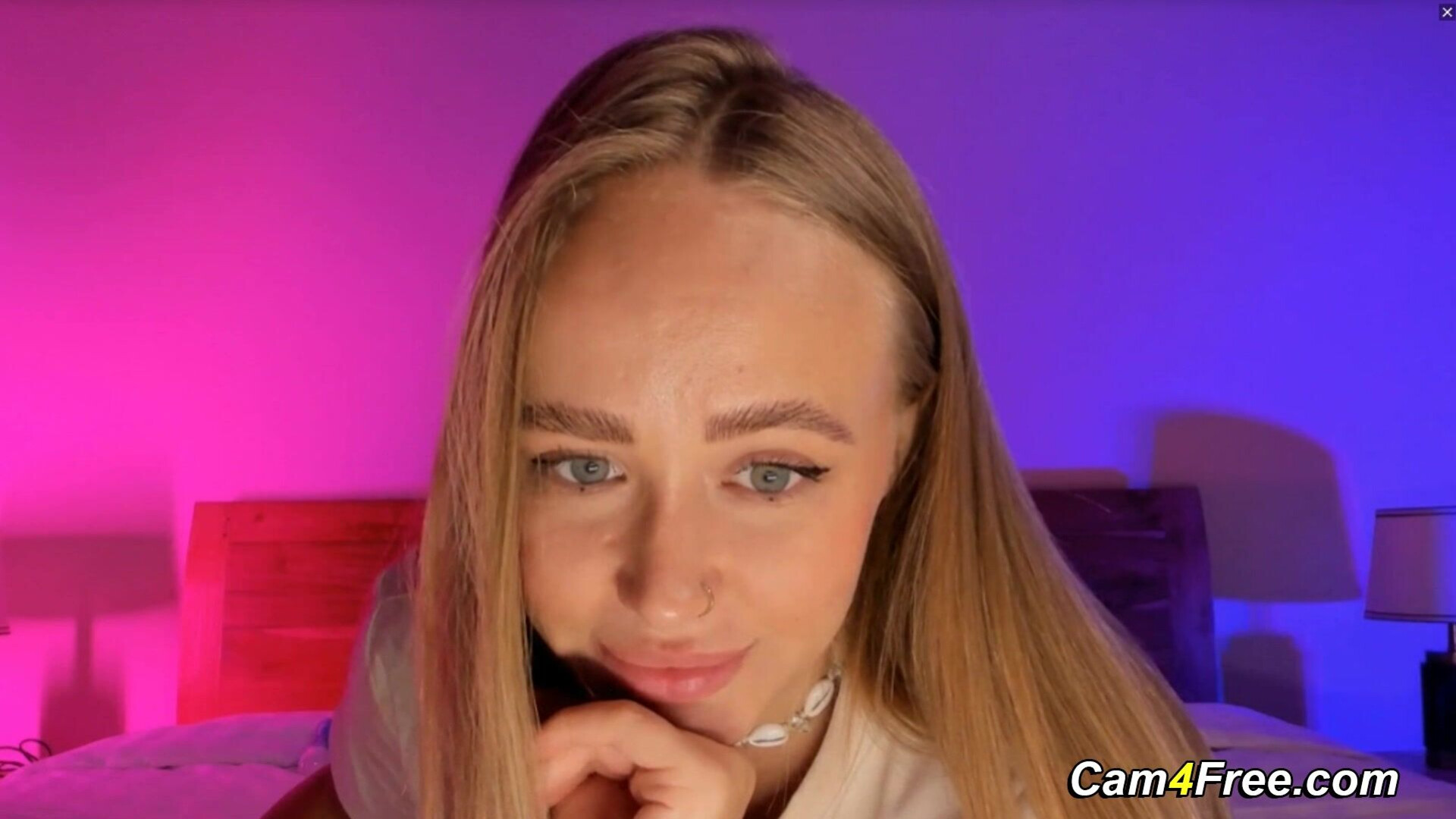 Sexy Blonde Chick Fucking Her Pussy With Huge Dildo - cam4free - blonde - big ass - fingering - sex toys - webcam - solo female - big tits - thicc - sexy