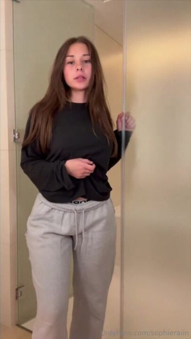 Striptease Defgijk - big ass - big tits - blowjob - sex - fuck