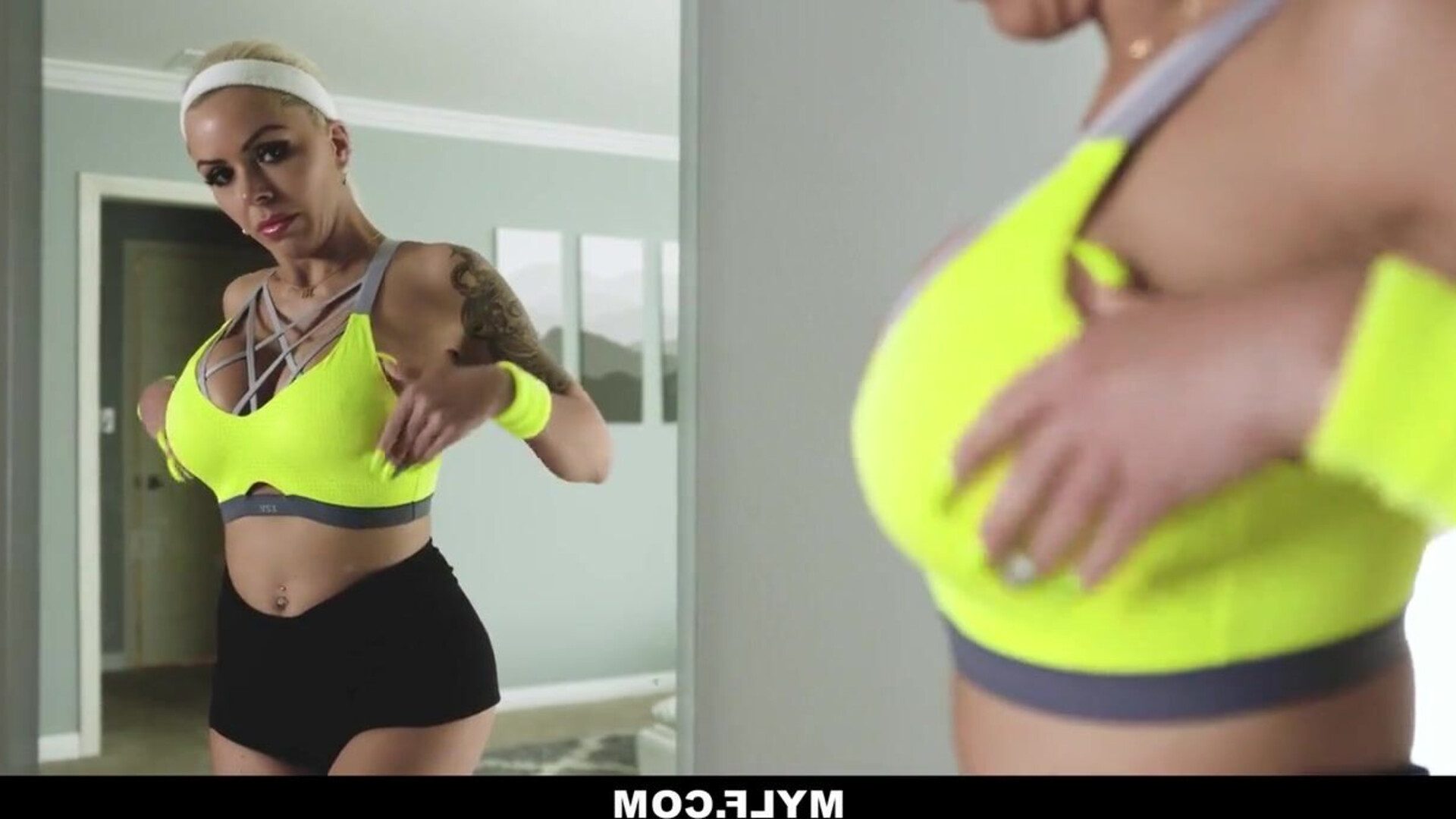 The most attractive, mature woman's physique at the fitness center - mature - pornstar - milf - cougar - tattoo - yoga - 69 - missionary - fitness - gym