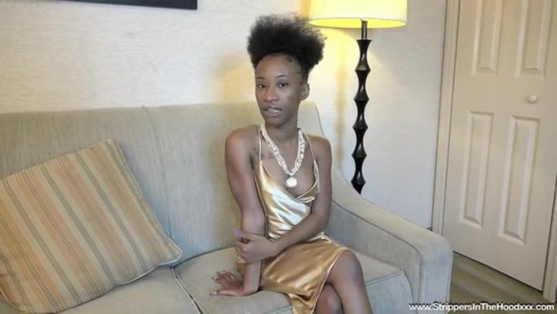 Tinny freaky slut - ppteb