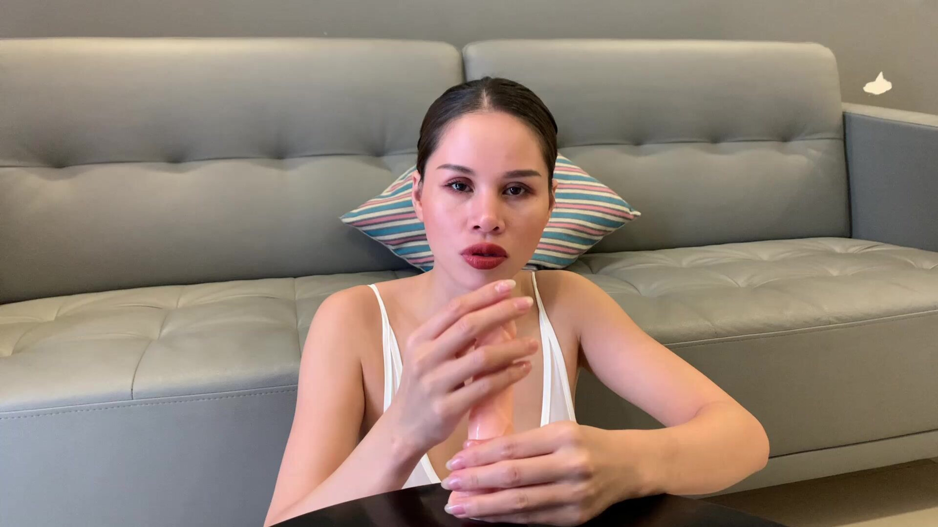 VinaMoon Eye Contact With You Cock - big tits - handjob - pov
