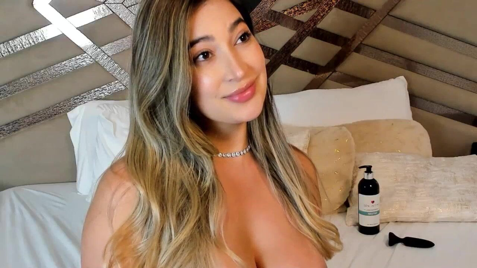 rafaelakovalenkoo 2025 11 22 14h56m24s - webcam